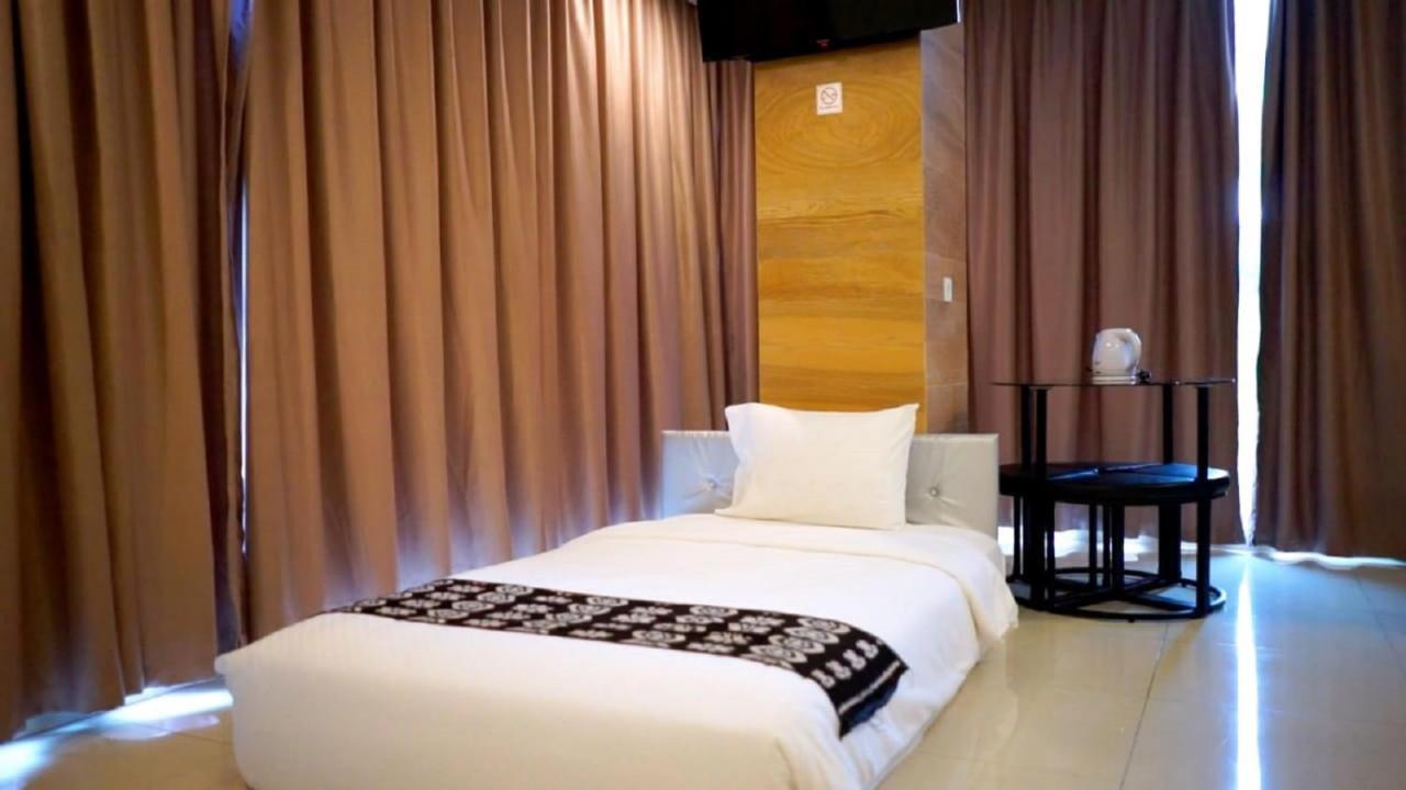 Kalton Hotel Labuan Bajo Εξωτερικό φωτογραφία